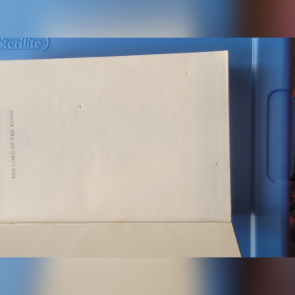 Lord of the Rings Hardback - Picture 7 of 9